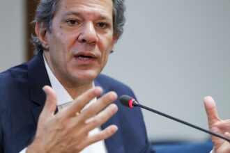 haddad-desmente-fake-news-sobre-taxa-para-veiculos-com-mais-de-20-anos