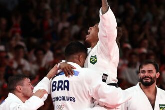 judo:-brasil-bate-eua-em-disputa-por-equipes,-1a-apos-bronze-em-paris